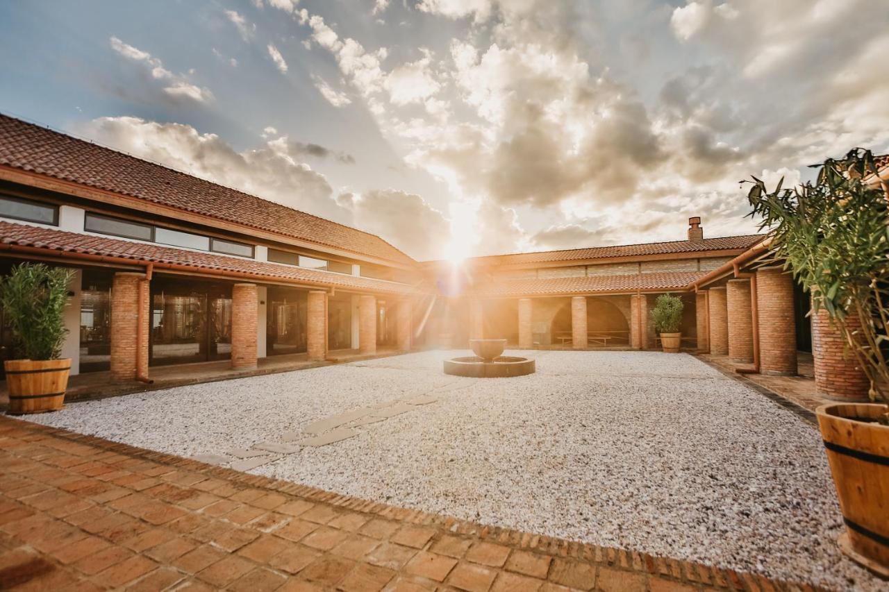 Château Mosmieri Hotel&Winery Telavi Extérieur photo