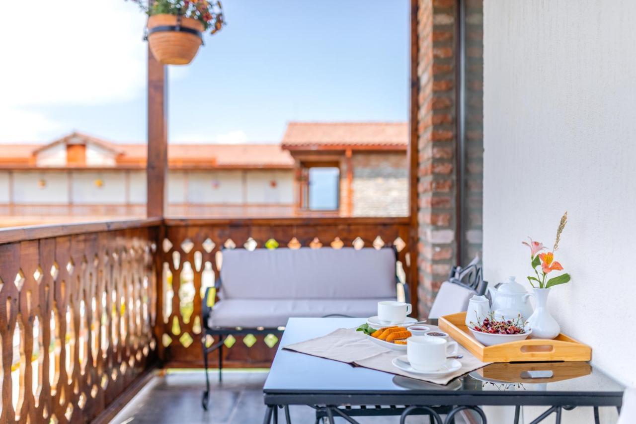 Château Mosmieri Hotel&Winery Telavi Extérieur photo