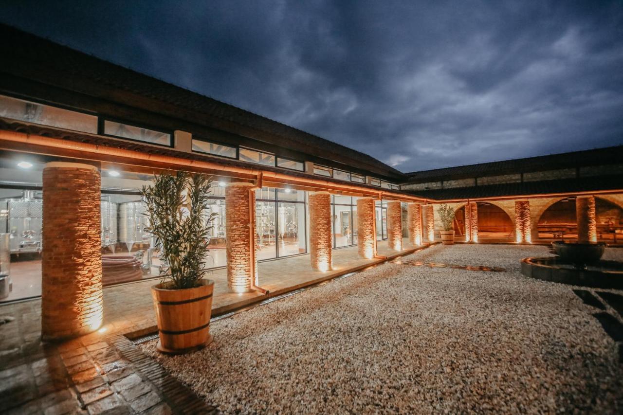 Château Mosmieri Hotel&Winery Telavi Extérieur photo